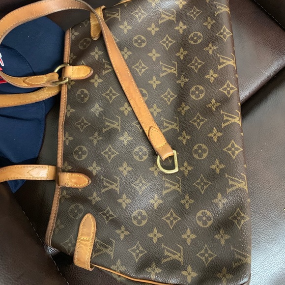 Louis Vuitton purse - Picture 1 of 8